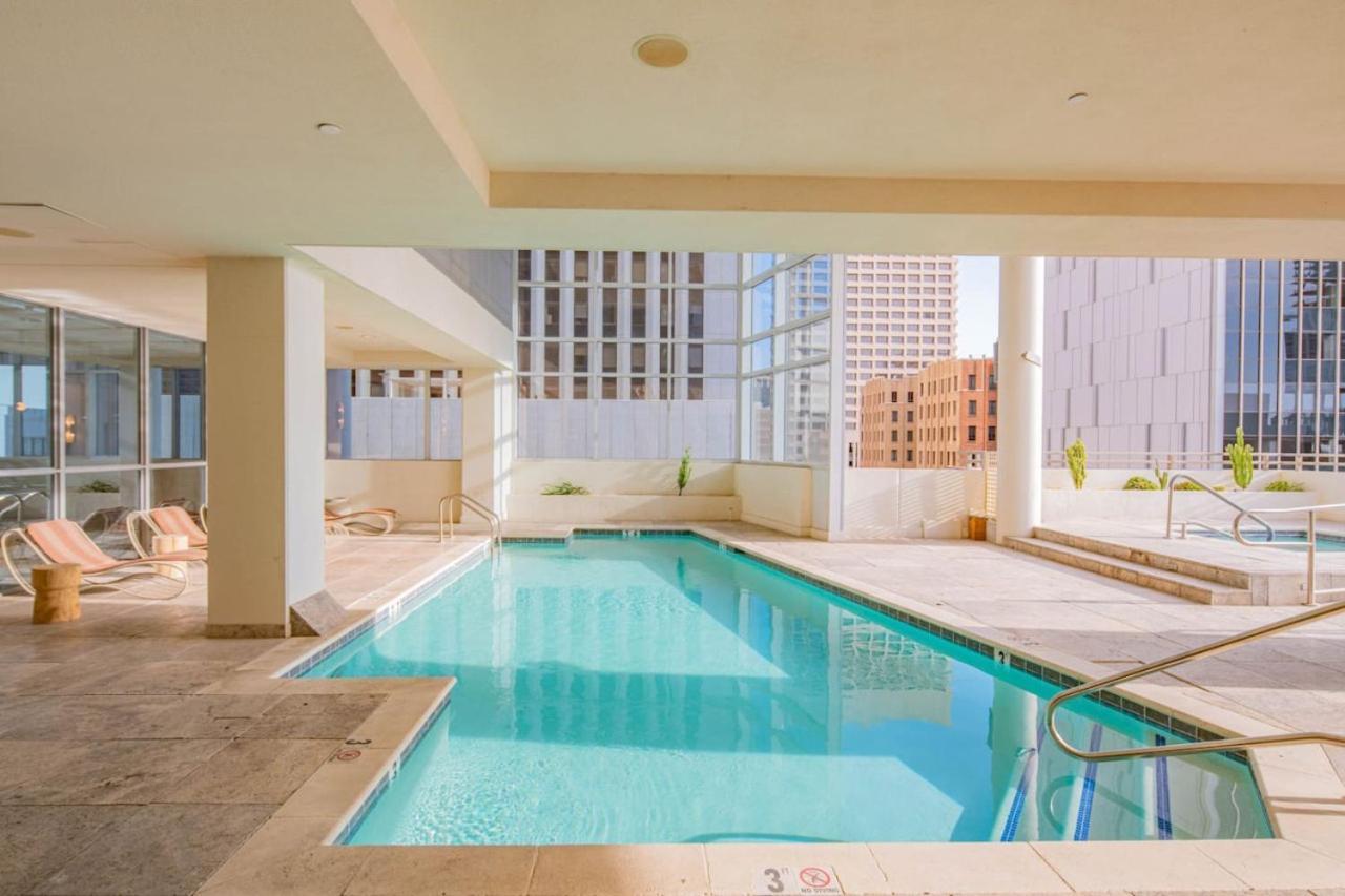 Sky Terrace Dt Highrise, Gym, Pool, Parking, W-d,golf Apartemen